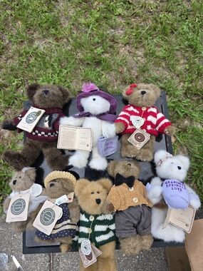 Boyds Bears Plush Lot of 9 Vintage 90's With Aunt Fannny All But 1 Have Tags